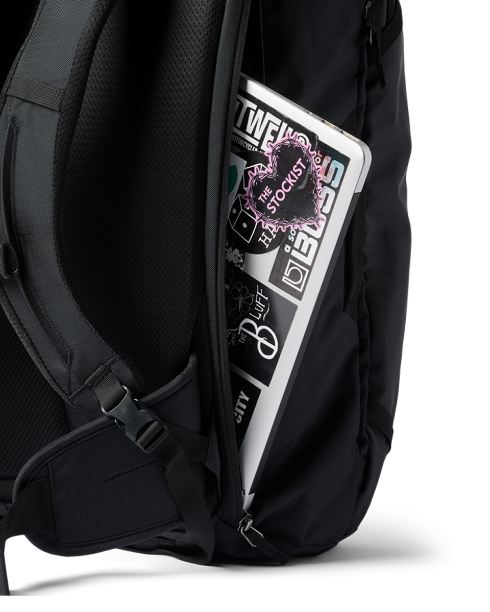 Cotopaxi_Allpa 42L Travel Pack_Cotopaxi Black