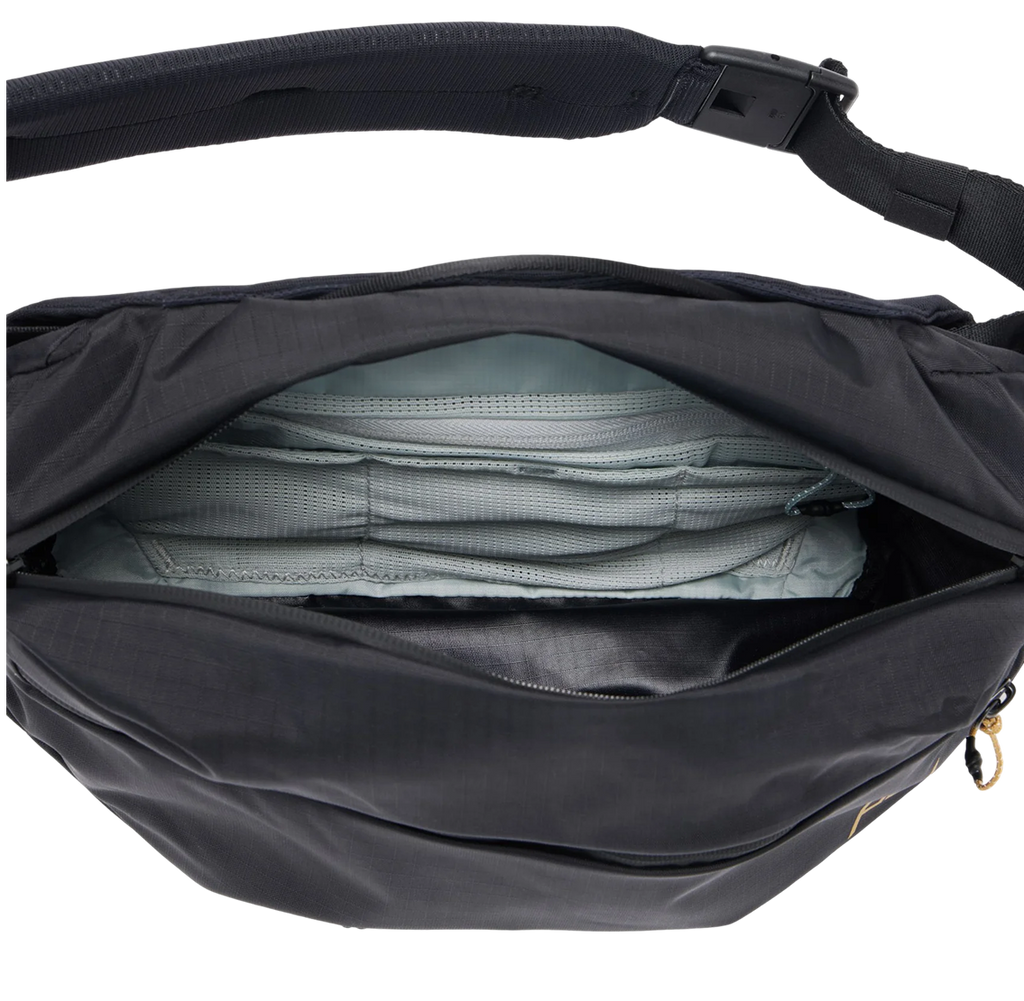 Outdoor Sling 7L - Black