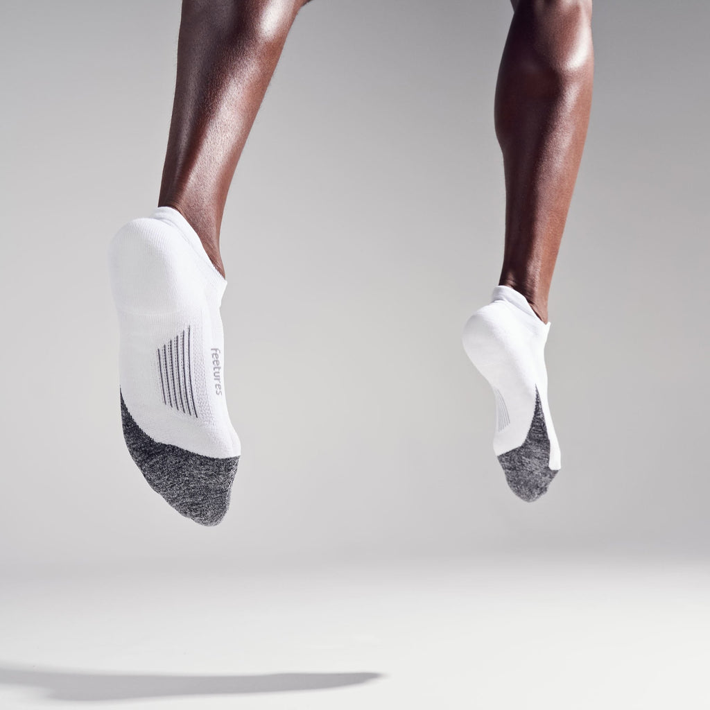Feetures_Elite Light Cushion No-Show Tab_White