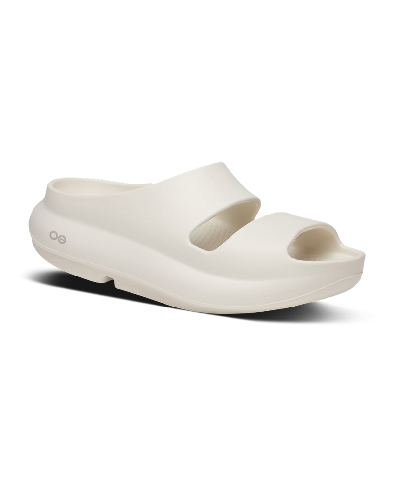 OOFOS_Women's OOyea PLUS_Chalk
