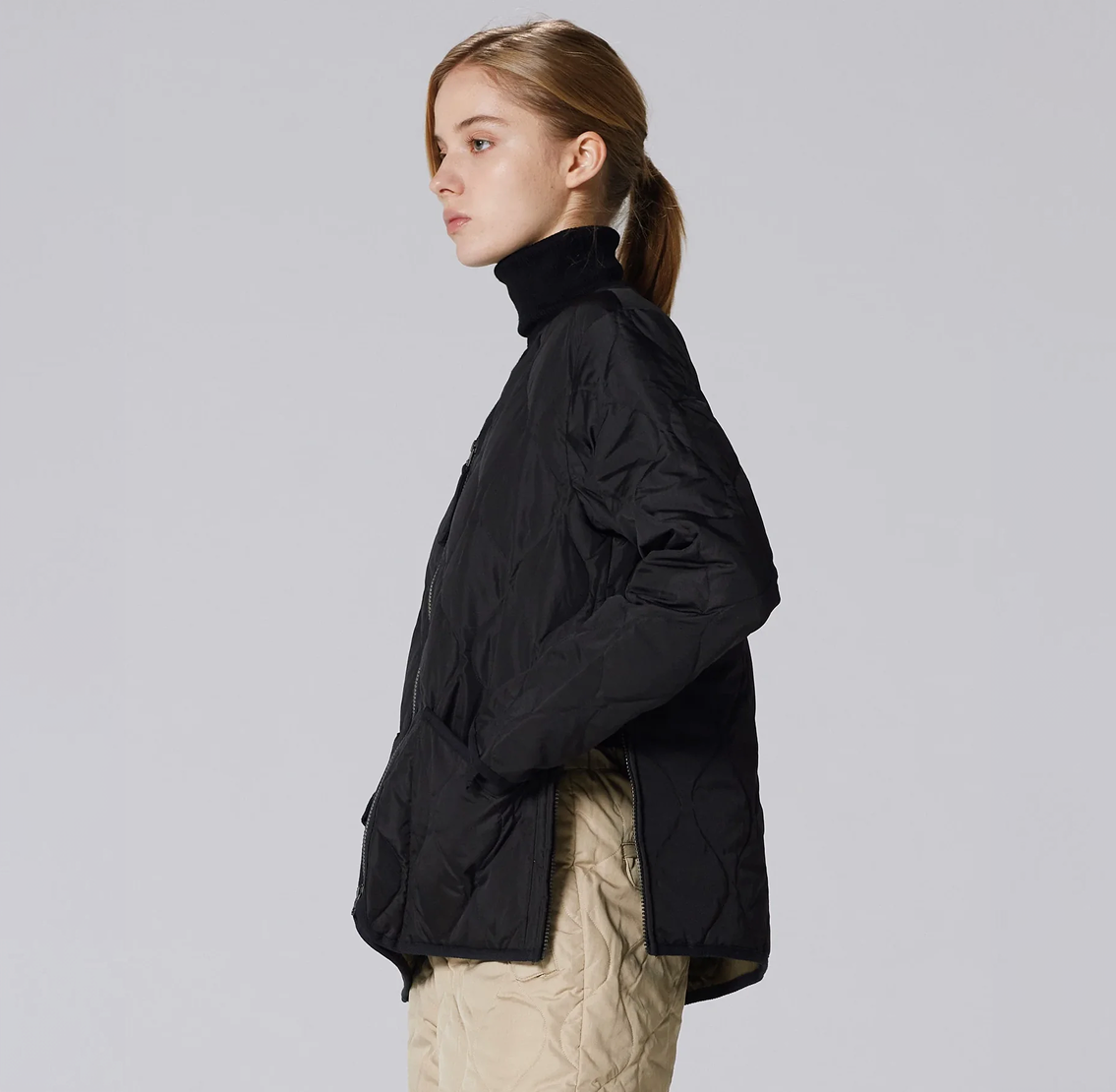 Military W-Zip V Neck Down Jacket - Black