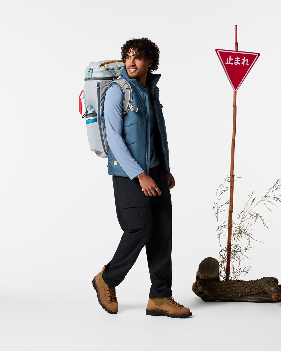 Cotopaxi_Men's Lumbre Insulated Vest_Slate
