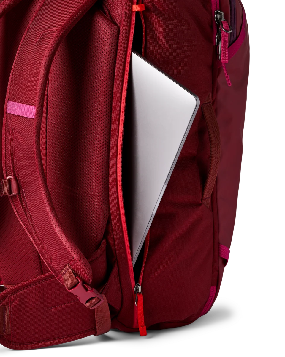 Cotopaxi_Allpa 35L Travel Pack_Crimson