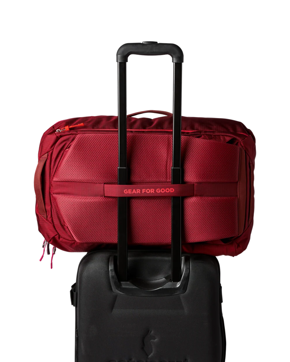 Cotopaxi_Allpa 35L Travel Pack_Crimson