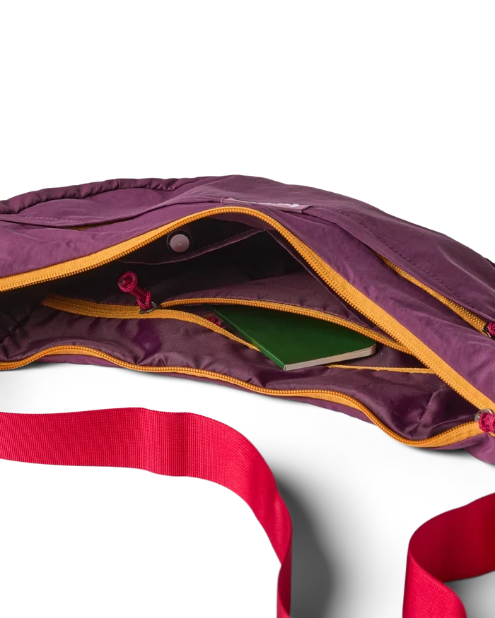 Cotopaxi_Empacable 6L Crescent Bag_Acai